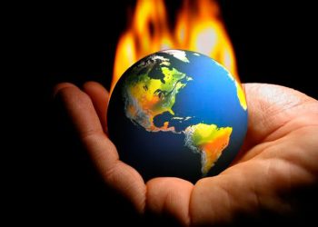 عالم رياضيات: البشرية قد تختفي بحلول عام 2050
