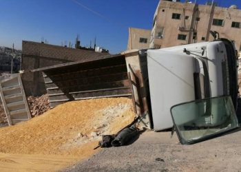 وفاة و5 إصابات بتدهور قلاب بعمان
