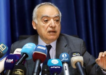 سلامة: ليبيا تحوّلت إلى مكان لتجريب الأسلحة الجديدة واستخدام الأسلحة العتيقة (رويترز)