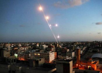 وسائل اعلام عبرية: اطلاق 4 صواريخ من غزة باتجاه مستوطنات الغلاف