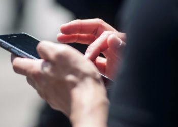 الأردن يتقدم على مؤشر اتصال الهاتف المحمول بالانترنت