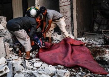 15 قتيلا بينهم 5 أطفال.. جرّاء استمرار هجمات نظام الأسد وروسيا في إدلب