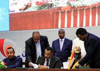إيكونوميست: هل يمكن الثقة بعسكر السودان؟