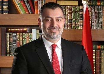 وزير العمل نضال البطاينة