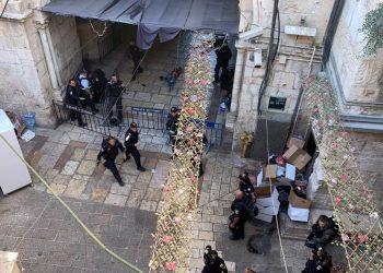 شهيد وإصابتان في عملية طعن بالقدس المحتلة (شاهد)