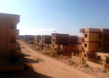 بعد الإسمنت.. هكذا يسيطر الجيش المصري على سوق العقارات