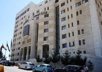 “الصحة” تعد دراسة شاملة لتجهيز مراكز طبية متخصصة