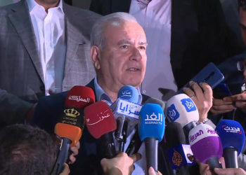 وزير التربية للصحفيين بعد لقائه ب “المعلمين”: “نو كومنت” (شاهد)