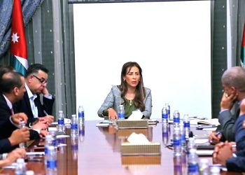 غنيمات تلتقي الناطقين الإعلاميين وتؤكد أهمية توحيد الخطاب وتفعيل التواصل