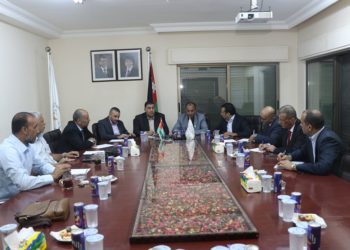إضراب المعلمين يكمل أسبوعه الثالث وانفراجة قريبة تلوح بالأفق