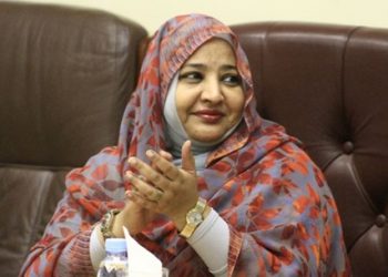 صحيفة: زوجة البشير تحت الإقامة الجبرية داخل السودان
