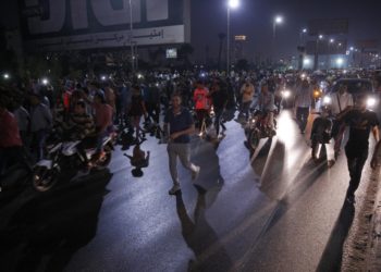 لليوم الثاني.. مظاهرات في بورسعيد وميدان بالسويس يتحول لثكنة عسكرية