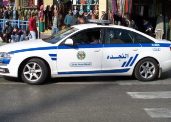 اصابة ضابط صف خلال مداهمة لمطلوب في الرصيفة