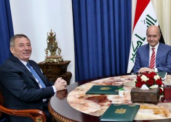 الرئيس العراقي يستقبل السفير الأردني