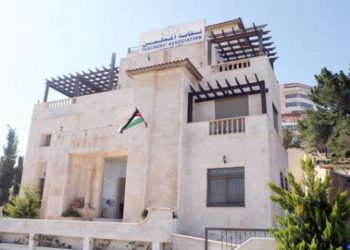 المعلمين تعقد مؤتمرا صحفيا السبت