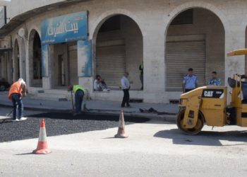 اغلاقات جزئية تسبق تعبيد شوارع رئيسة في اربد