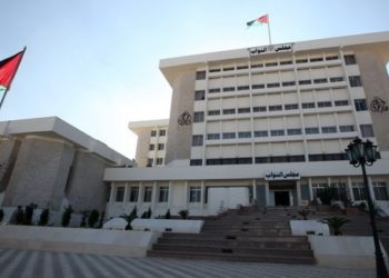 أحزاب التجديد و”الإصلاحية” تطالب النواب والأعيان للتدخل لحل قضية إضراب المعلمين