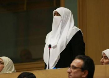 العتوم تطالب بإنصاف طلبة السودان