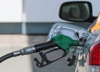 خبير محروقات: أرباح الحكومة من فرق أسعار الوقود تعدت 350 مليون دينار