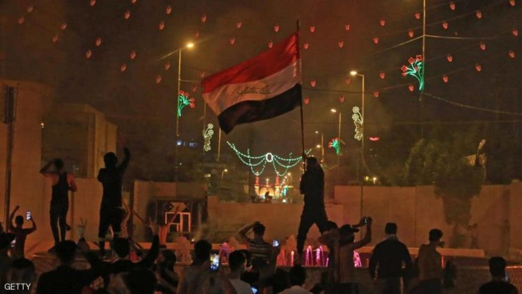 المتظاهرين وصلوا إلى القنصلية الإيرانية في كربلاء