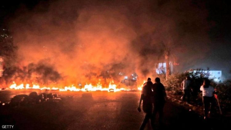 ردد الآلاف مساء الجمعة ارحل رفضا لخطاب الحريري