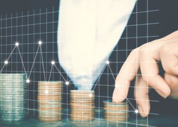 الأعلى تداولا بالأسواق.. تعرف على العملة التي قهرت بتكوين الشهيرة؟