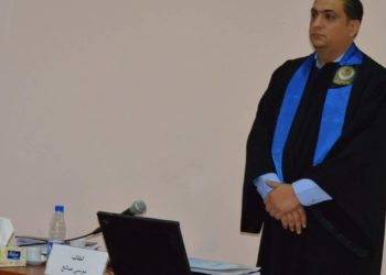 “البلقاء” تعتزم إنهاء عقد أحد المدرسين لمطالبته بحقوقه