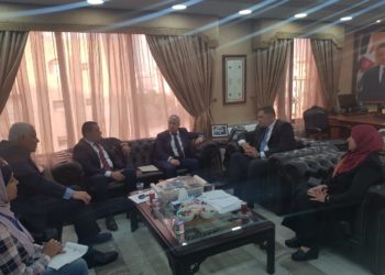 بحث اتفاقية تشغيل مع كارفور في الاردن
