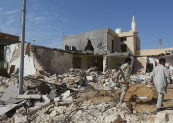 صحيفة إيطالية: آلاف المقاتلين الروس وصلوا ليبيا لإنقاذ حفتر