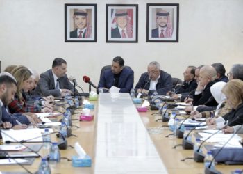 “العمل النيابية” تدعو لتنظيم سوق العمل وإحلال العمالة المحلية بدل الوافدة
