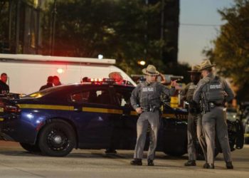 إصابة 5 أشخاص في حادثة طعن بمنزل حاخام بالولايات المتحدة