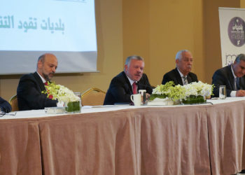 الملك يحضر الجلسة الختامية لمؤتمر البلديات 2019