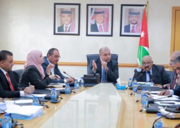 قانونية النواب تبحث إحالة وزيرين إلى النيابة