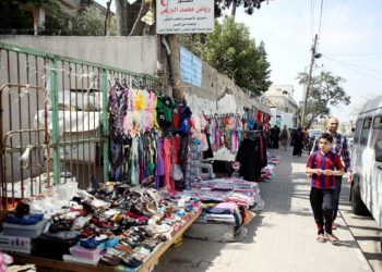 مطالبات بإقامة أسواق شعبية لإنهاء مشكلة البسطات بالزرقاء