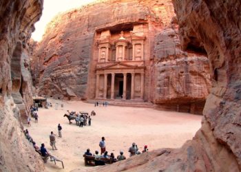 البترا تُنهي عام 2019 بأكثر من مليون زائر