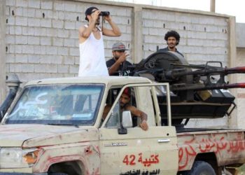 الاتحاد الأوروبي يلمح لإرسال قوات برية إلى ليبيا