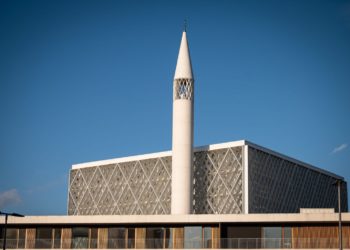 افتتاح أول مسجد في سلوفينيا بعد 50 عاما على التقدم بطلب لبنائه