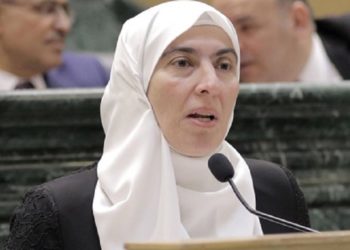 تعليق ساخر من طهبوب على تبرئة ترامب