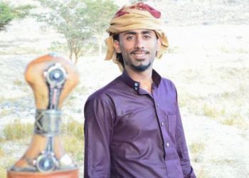 خلدون يمني يجذب زبائن القهوة في عمّان برقصه التقليدي (فيديو)