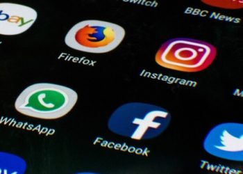 شراكة بين “فيسبوك” و”رويترز” للتحقق من محتوى الموقع