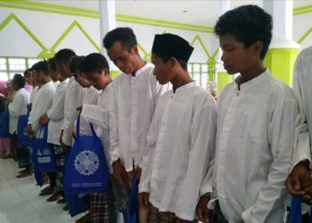 إندونيسيا.. 300 شخص يدخلون الإسلام جماعيا