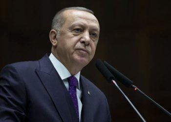 أردوغان يمهل النظام السوري شهراً للانسحاب خلف نقاط المراقبة بإدلب