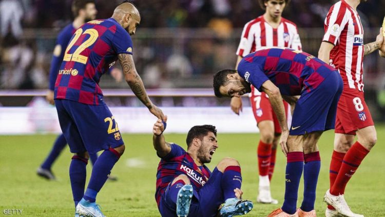 سواريز سيغيب عن الملاعب لعدة أشهر