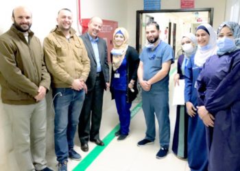 “الممرضين” تفتح باب التطوع بفرق صحية وتتفقد منتسبيها