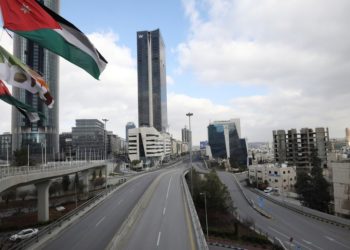 اقتصاديون يوجهون نداء: صحة المواطن تتقدم على كل الأوليات