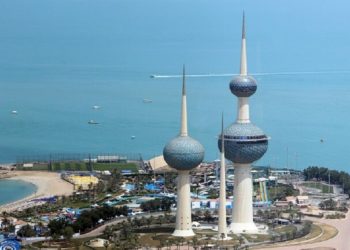 فاجعة عائلية بالكويت.. وفاة 8 أطفال بحريق منزلهم (فيديو)