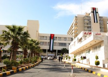 مستشفى الجامعة يؤجل مواعيد مرضاه باستثناء الحالات الضرورية
