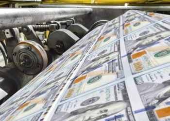 ما أهمية الاحتياطيات الأجنبية في النظام النقدي والمالي؟
