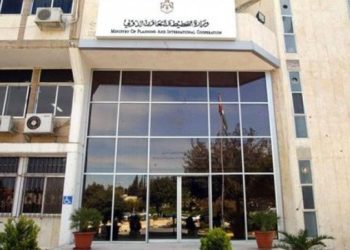 “التخطيط” تبحث مع البنك الاسلامي للتنمية دعم برامج الحكومة لمكافحة “كورونا”