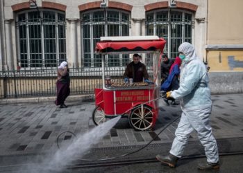 حظر للتجوال بولايات تركية.. منها أنقرة وإسطنبول
